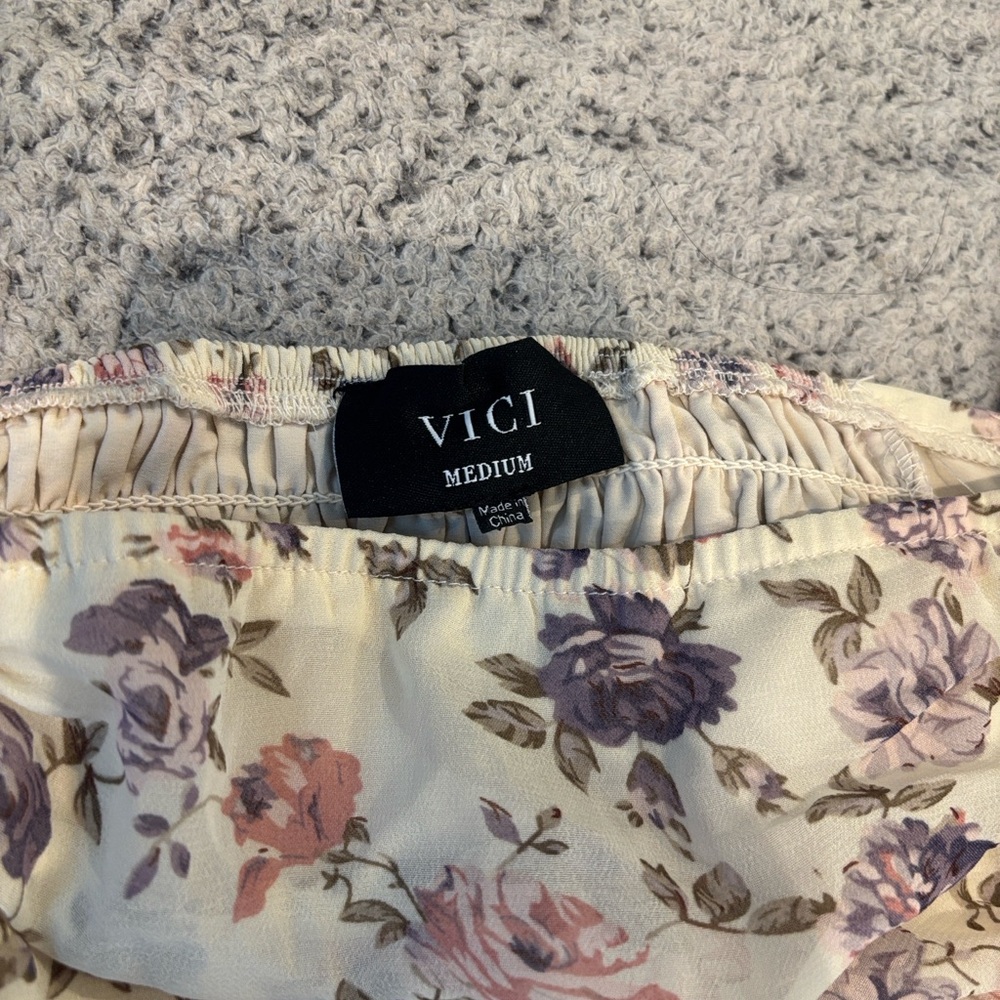 Vici Off the Shoulder Floral Dress - Picture 3 of 4